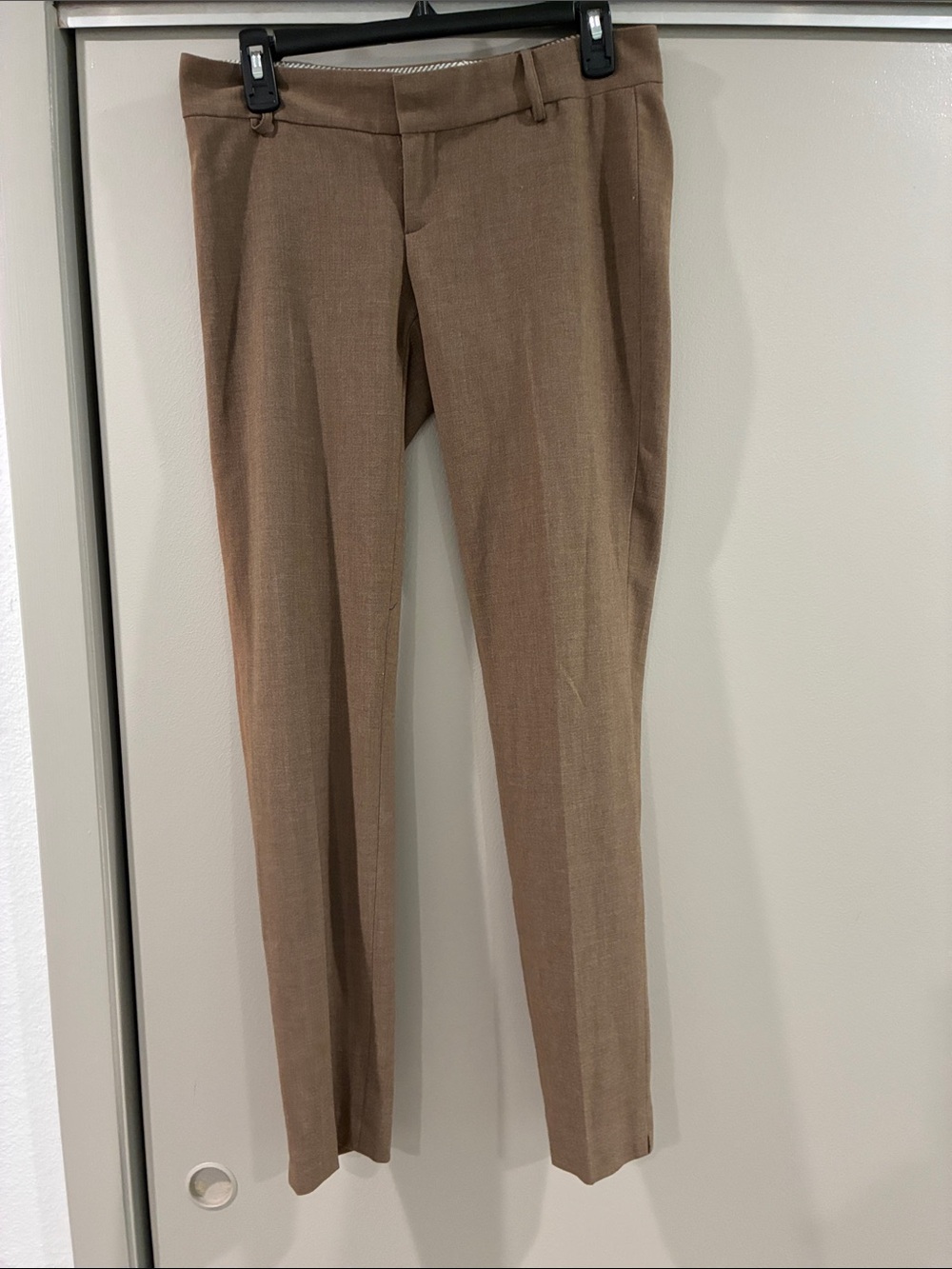 Women's Tailored Slim Pants in Taupe